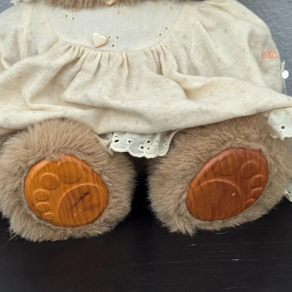 Robert Raikes 1988 Teddy Bear Trio Jason Jenny Sally Wooden Face Signed